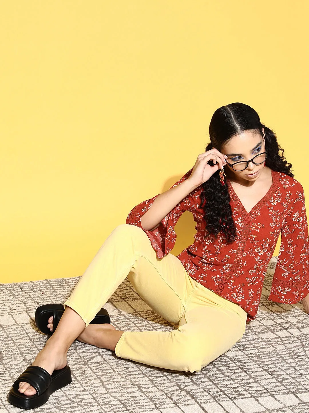 Berrylush Women Red & Off-White Floral Printed V-Neck Three-Quarter Sleeve Laced Regular Top