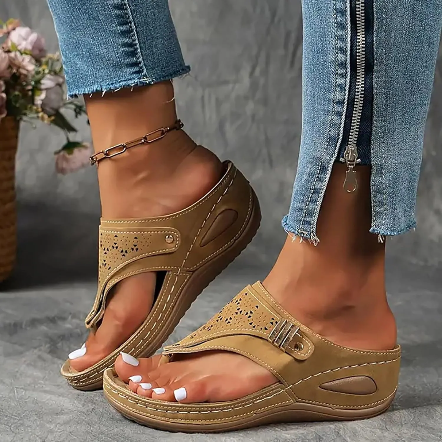 Breathable Mesh Hollow Sports Sandals Non-Slip 2024 New Womens Wedge Orthopedic Flip-Flops Summer Casual Sandals Open Toe