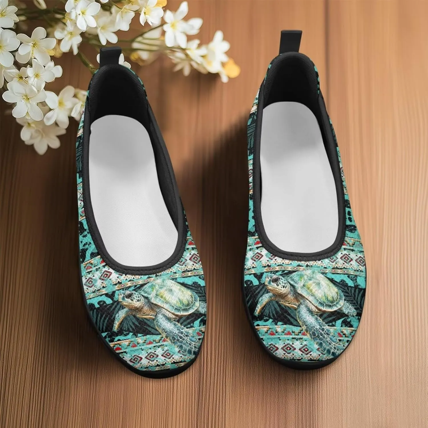 Jeiento Sea Turtle Pattern Women's Sneakers Mesh Breathable Lady Slip On Loafers Tennis Sneakers Casual Low Top Travel Shoes