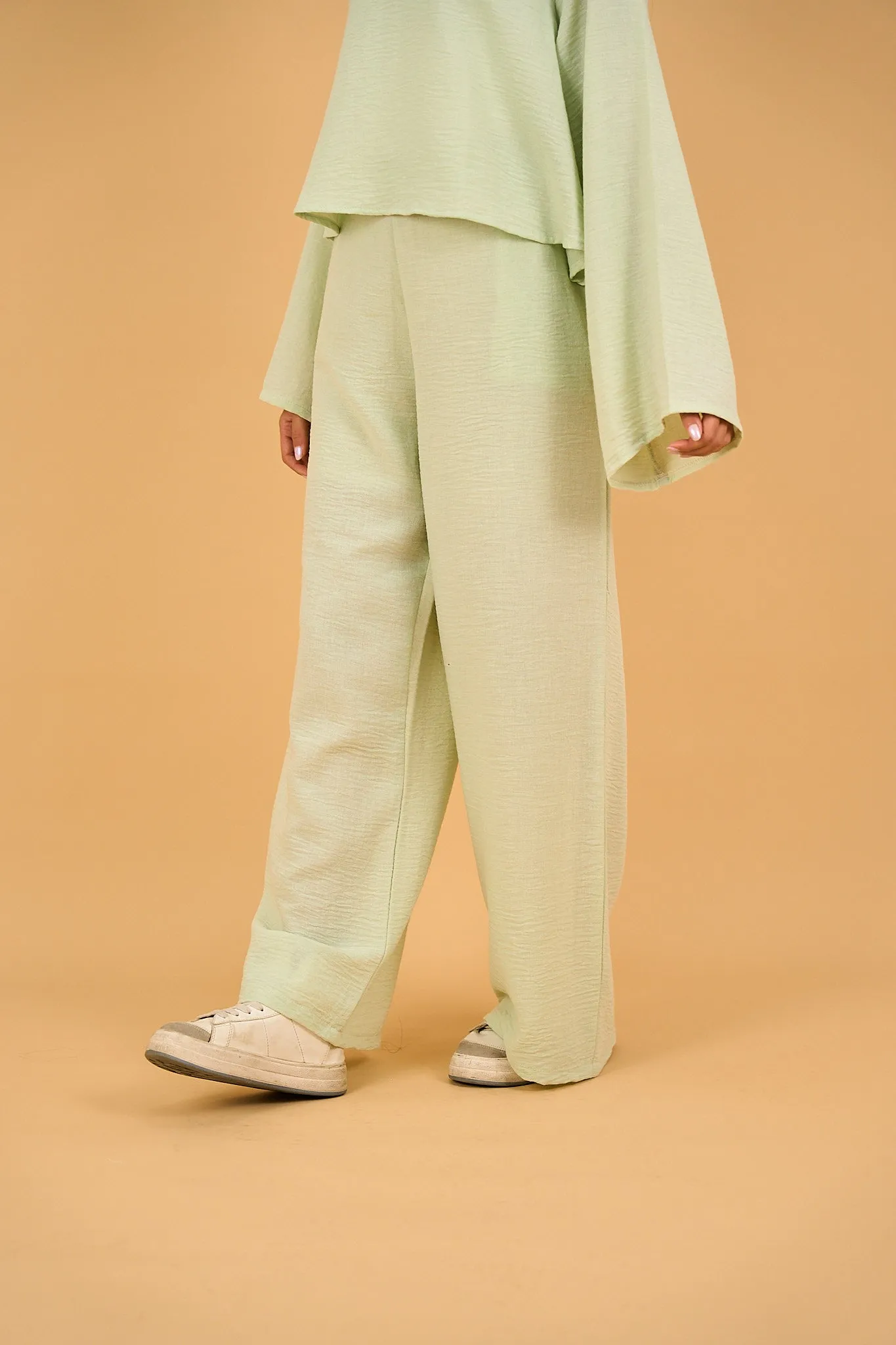 LUNA - Wide Leg Linen Pants - Pastel Green
