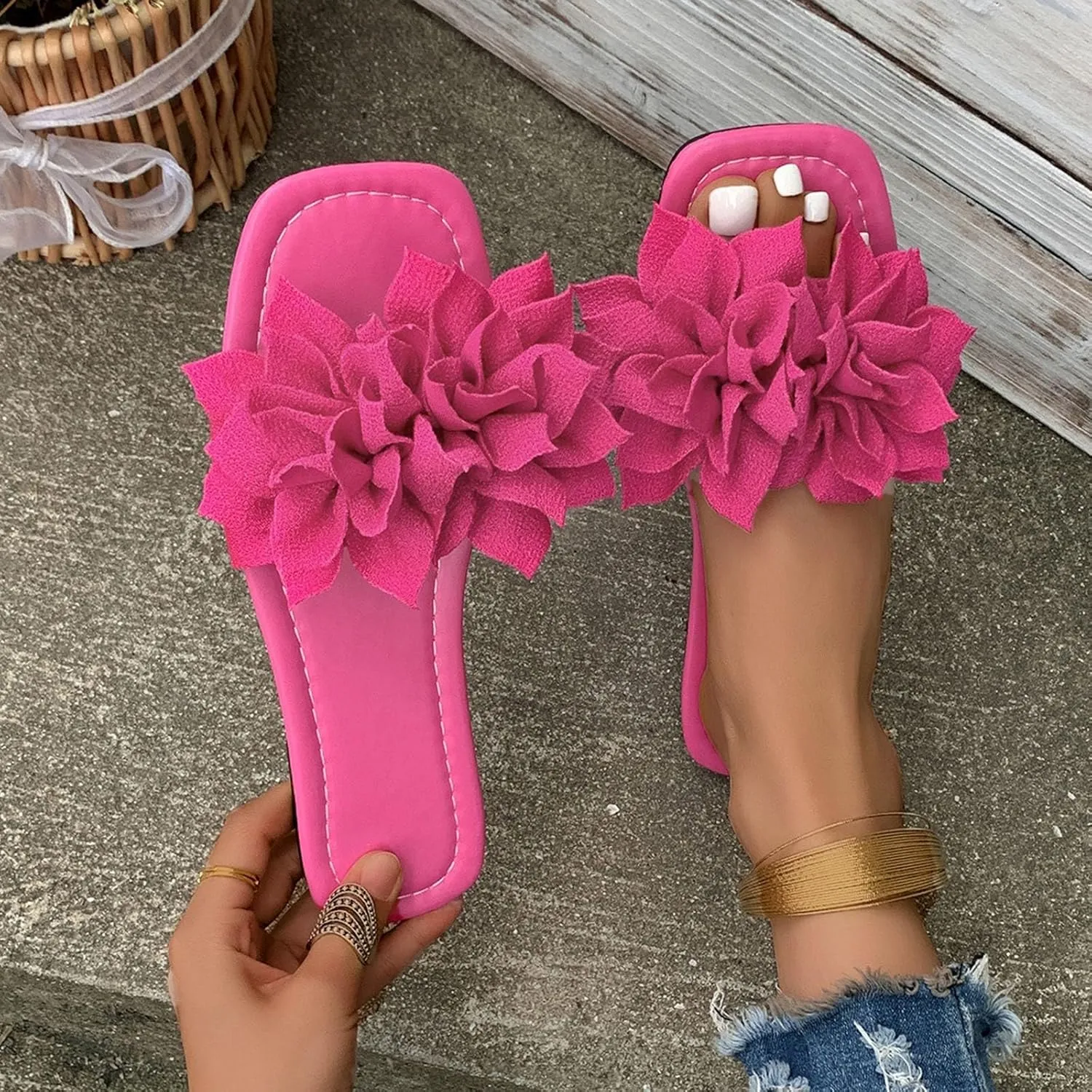 Slides Sandals Women Footwear Women's Summer Flat Casual Fashion Slippers Floral Embellishments One Line Beach Slippers