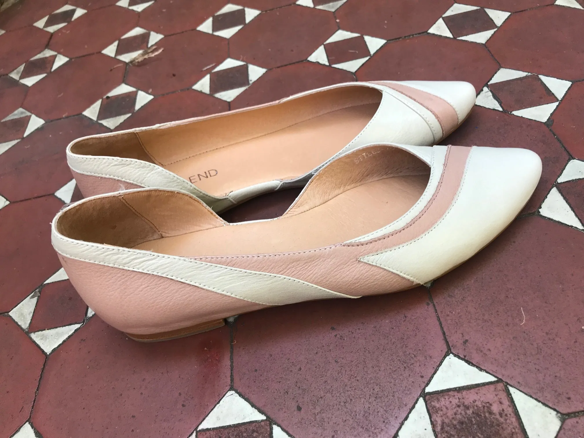 Stiles Shoe - Almond / Cappucino