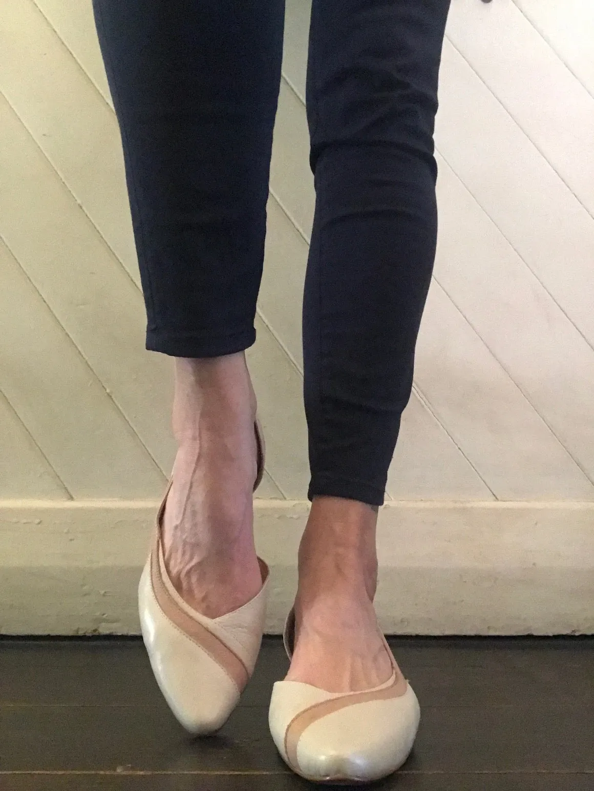 Stiles Shoe - Almond / Cappucino
