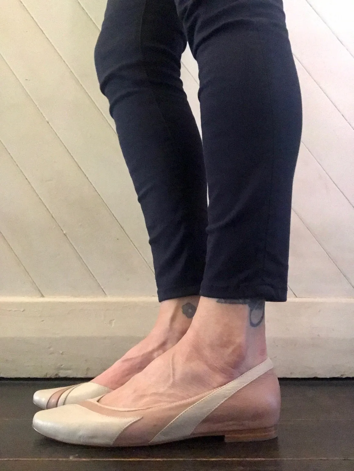 Stiles Shoe - Almond / Cappucino