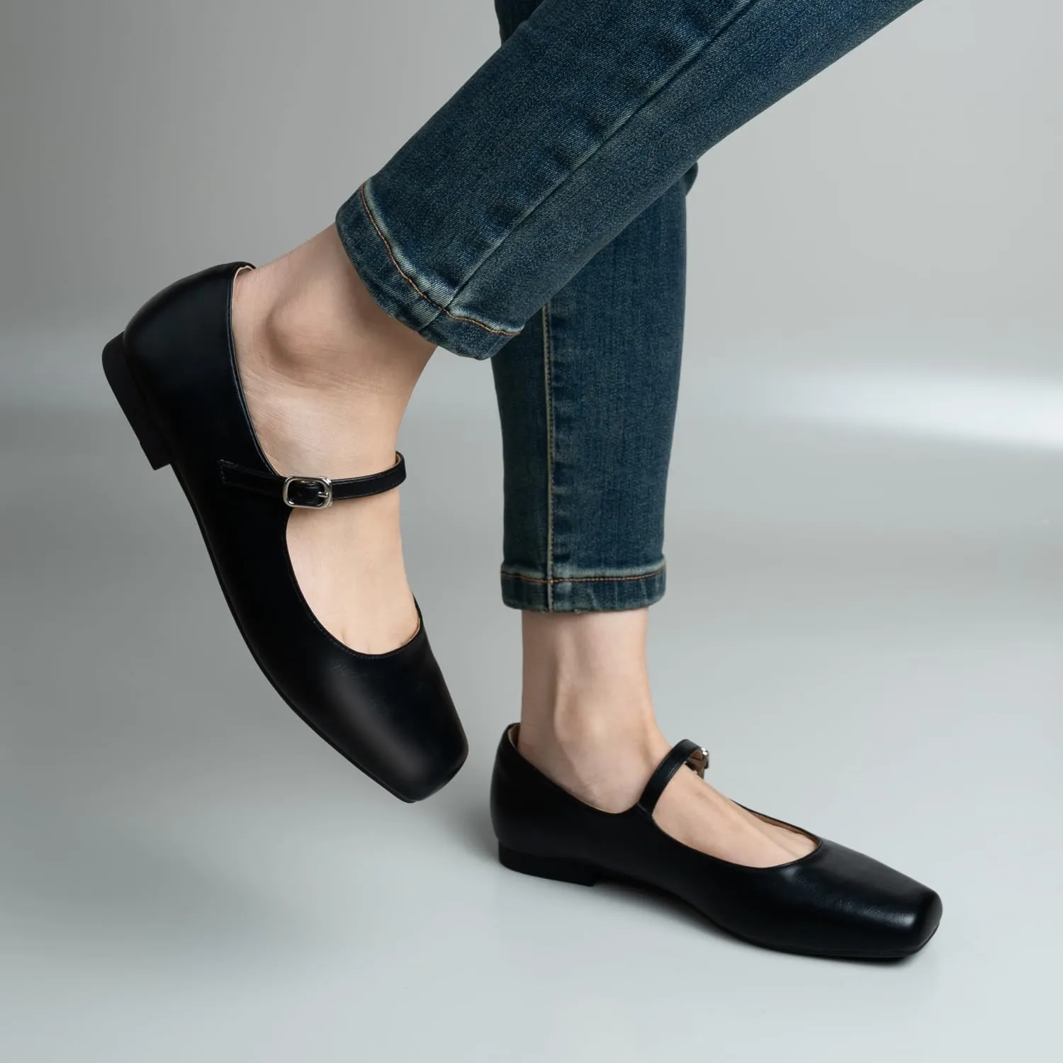 Women Mary Jane Shoes,Square Toe Flats Ballet Flats for Women, Comfortable Ankle Strap,Easy to take on and Off,Matched with Skirts, Dress,Jeans and More.
