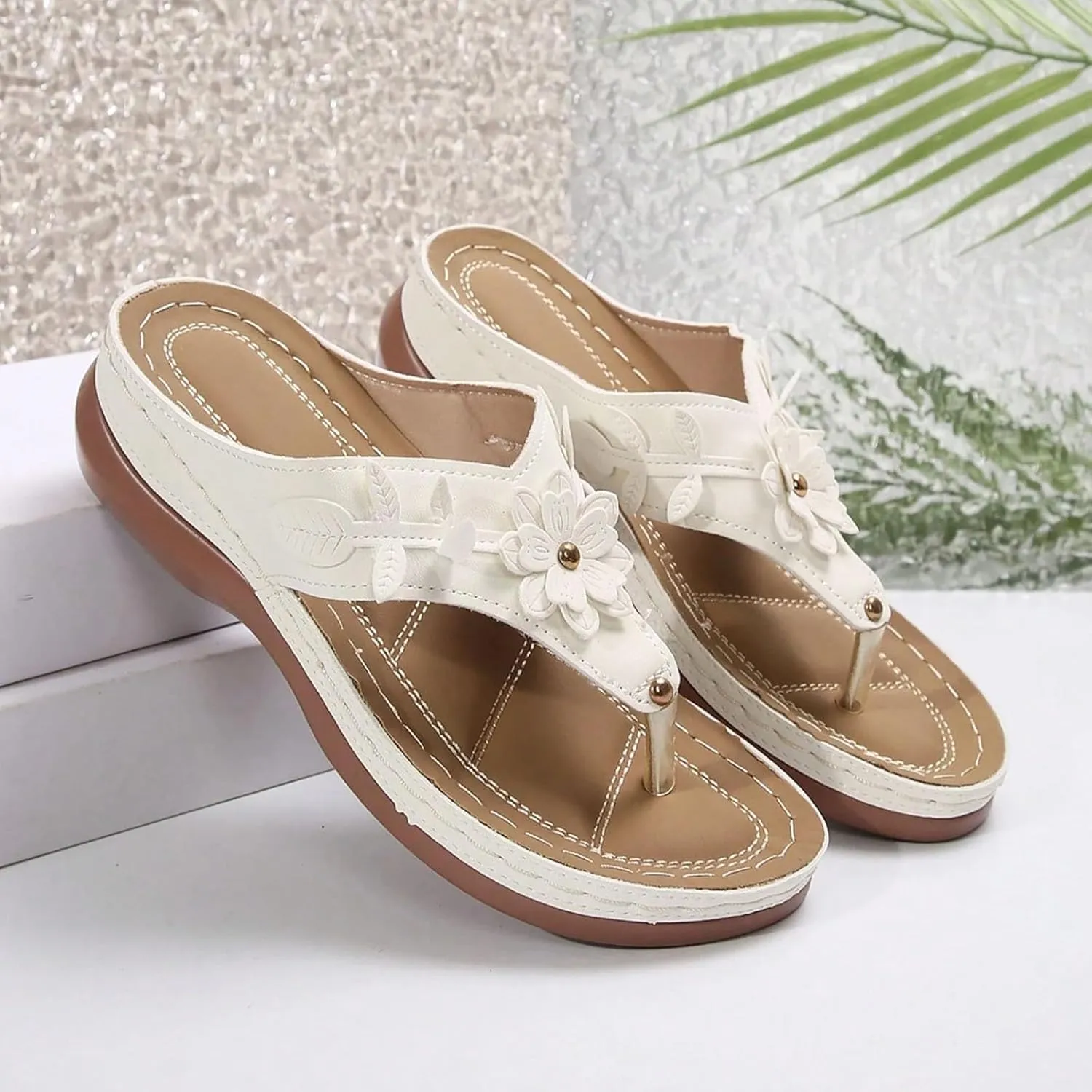 Women Orthopedic Wedge Sandals Bohemian Round Toe Flower Flip Flop Comfortable Outdoor Shoes Breathable Casual Low Heel Sandals for Women Fashionable Summer Footwear