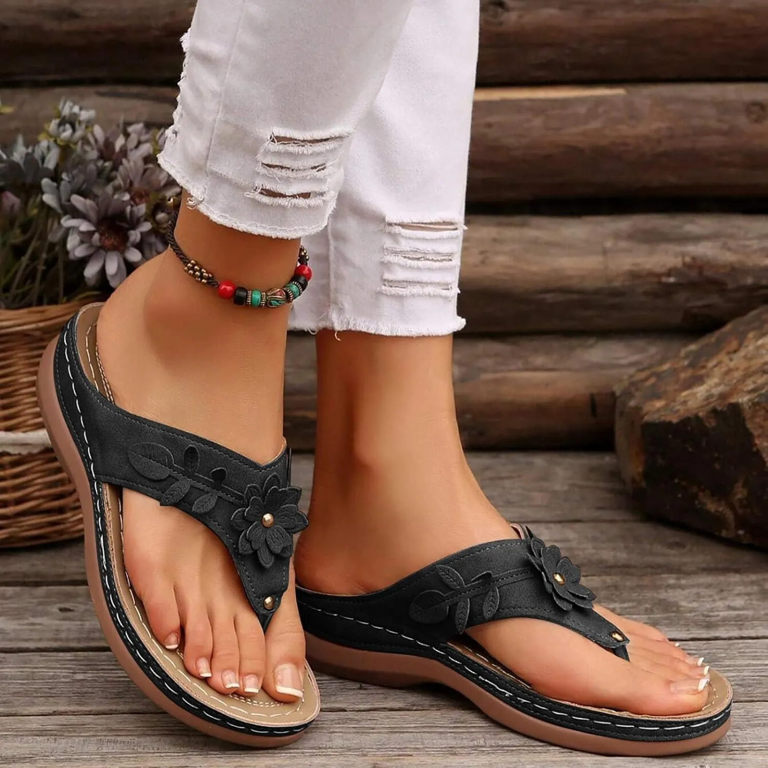 Women Orthopedic Wedge Sandals Bohemian Round Toe Flower Flip Flop Comfortable Outdoor Shoes Breathable Casual Low Heel Sandals for Women Fashionable Summer Footwear