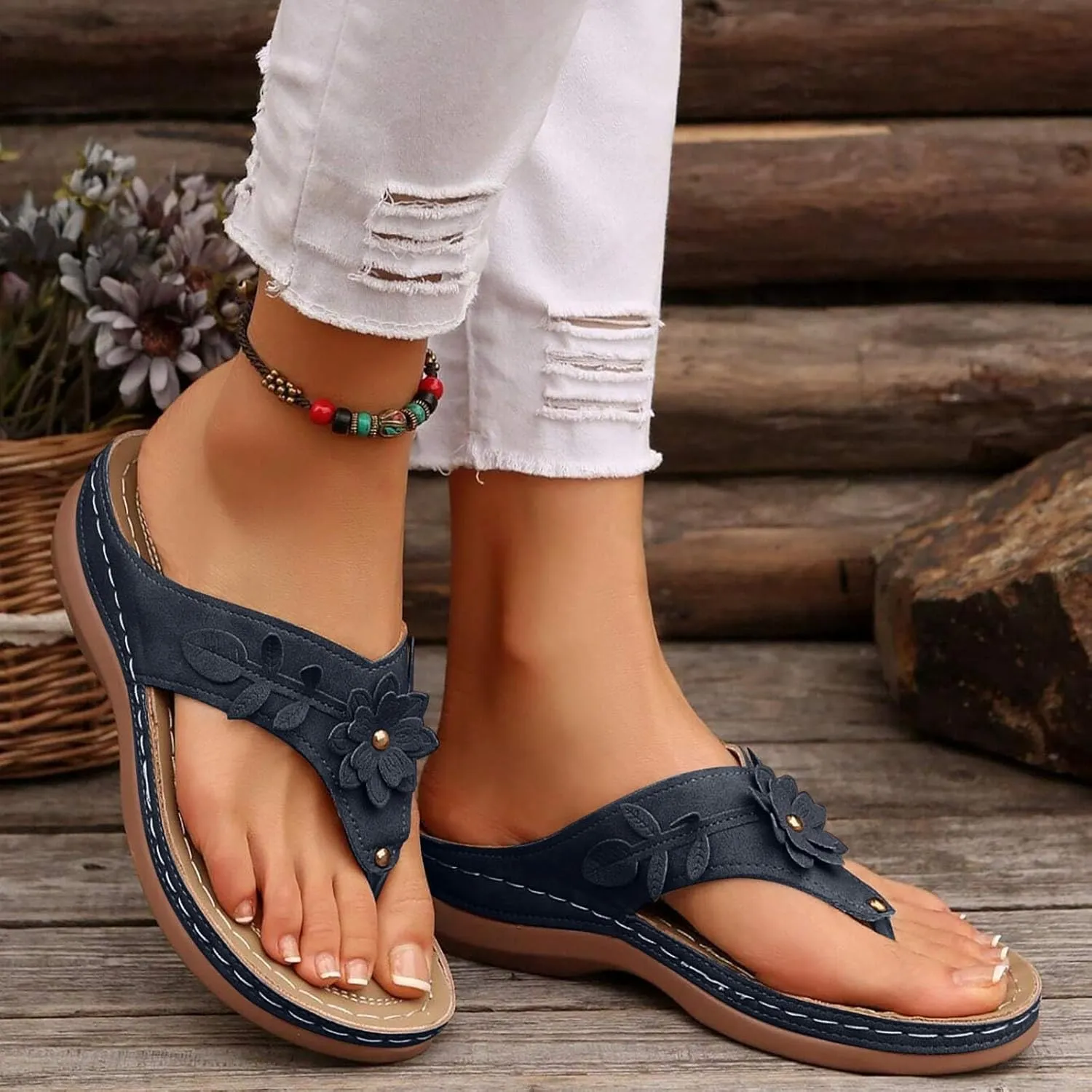 Women Orthopedic Wedge Sandals Bohemian Round Toe Flower Flip Flop Comfortable Outdoor Shoes Breathable Casual Low Heel Sandals for Women Fashionable Summer Footwear