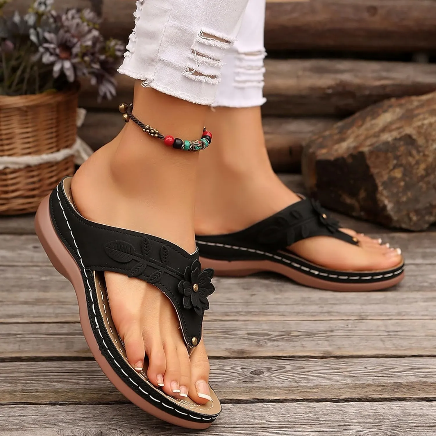 Women Orthopedic Wedge Sandals Bohemian Round Toe Flower Flip Flop Comfortable Outdoor Shoes Breathable Casual Low Heel Sandals for Women Fashionable Summer Footwear