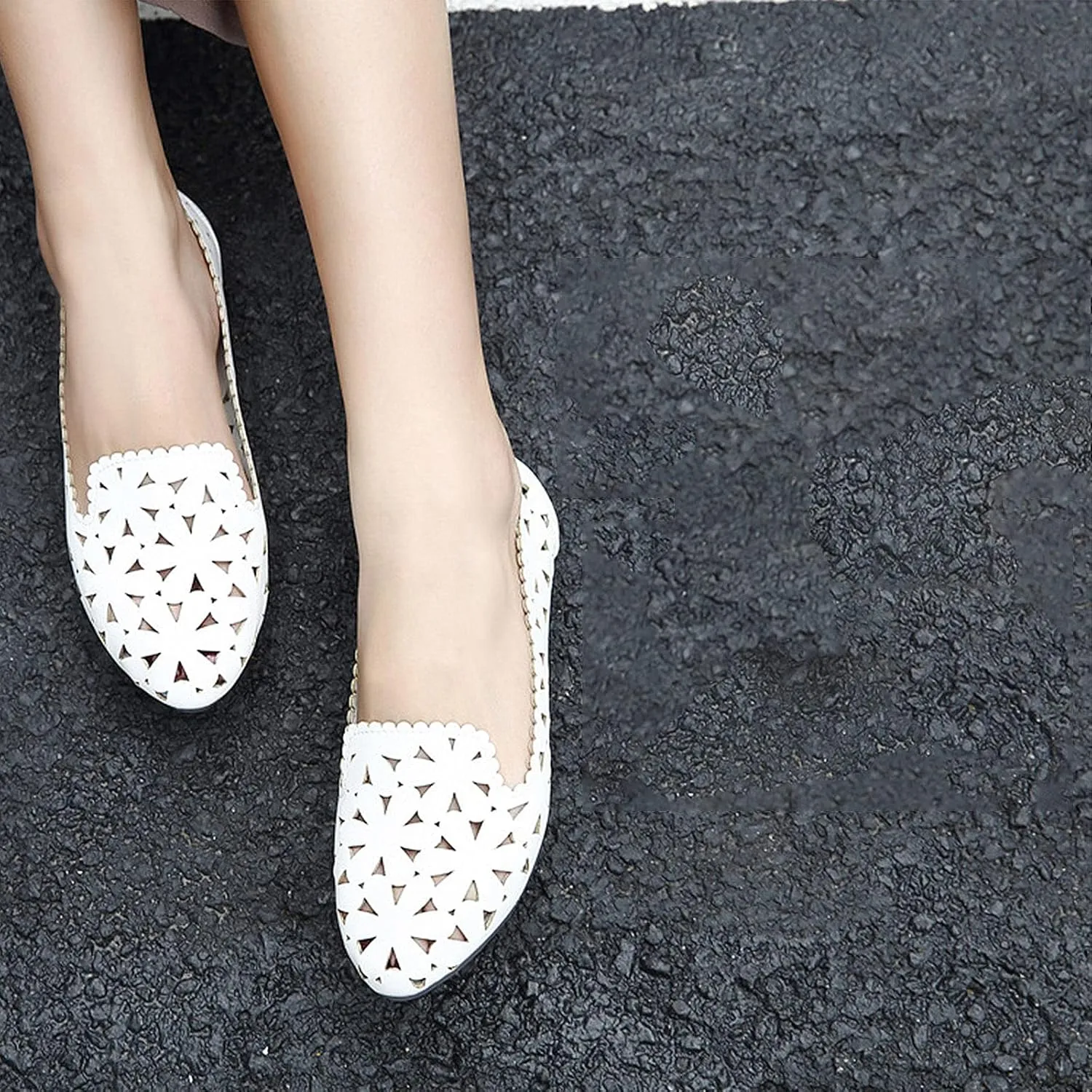 Women's Hollow Leather Ballet Flats,Slip on Pointed Dress Shoes with Floral Eyelets Shallow Mouth Breathable Loafers Mary Janes Walking Shoes